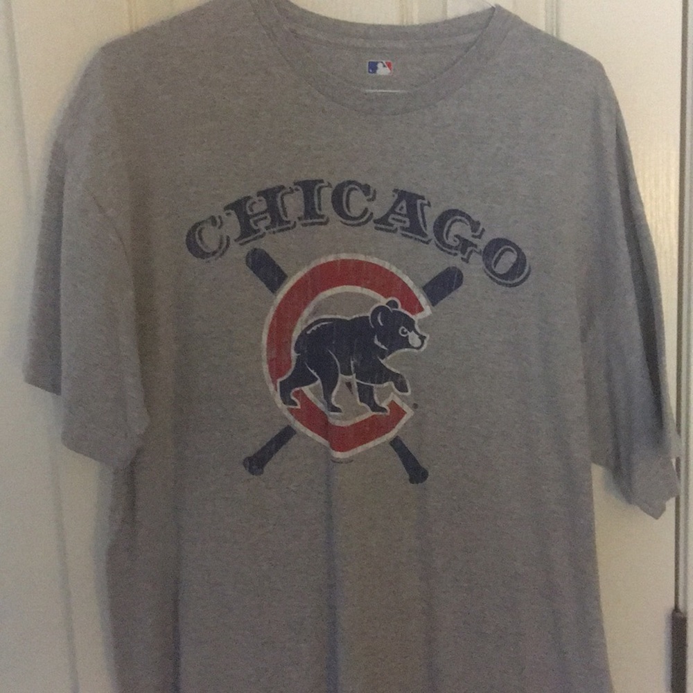 Majestic MLB Chicago Cubs distressed logo T-shirt